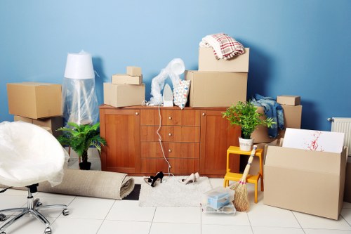 Local home removals planning in Balham with residential streets and moving vehicle access