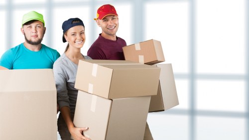 Local removals van supporting a smooth house move in Balham