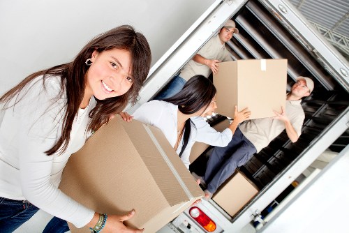 Balham movers helping a family complete a smooth house move